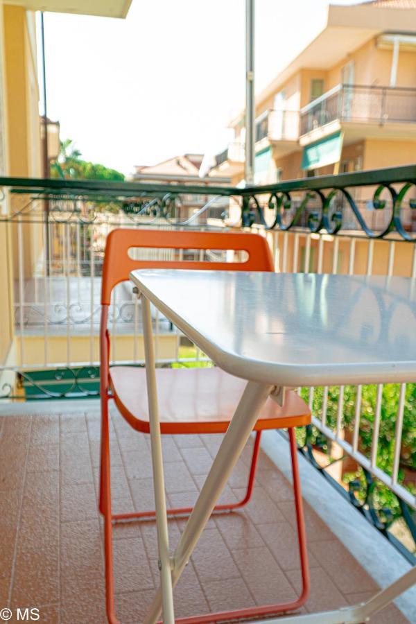 Pietra Home, Posto Auto, Ac ,Wifi, 150Mt Dal Mare Pietra Ligure Eksteriør bilde