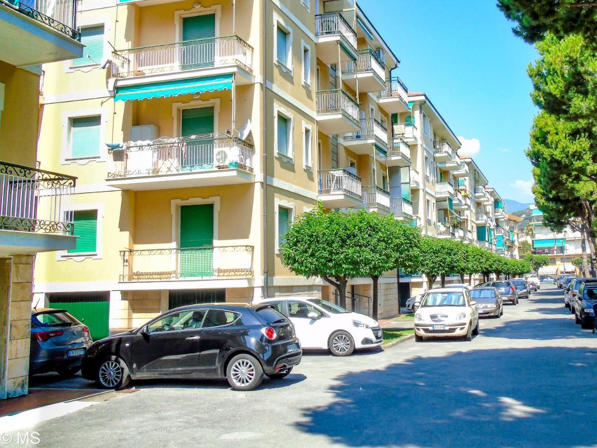 Pietra Home, Posto Auto, Ac ,Wifi, 150Mt Dal Mare Pietra Ligure Eksteriør bilde