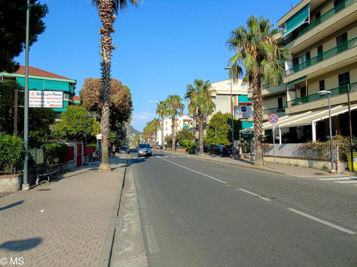 Pietra Home, Posto Auto, Ac ,Wifi, 150Mt Dal Mare Pietra Ligure Eksteriør bilde