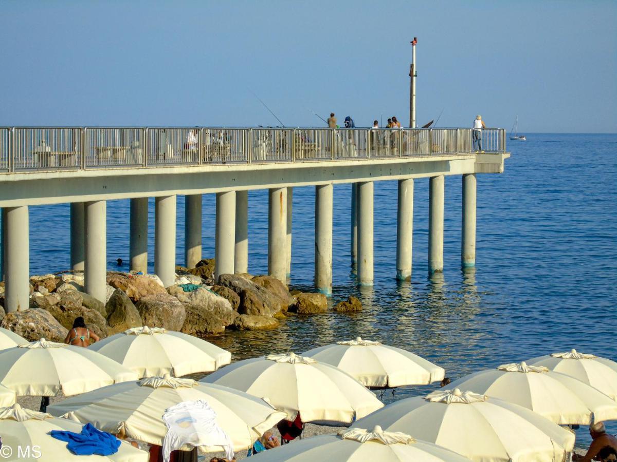Pietra Home, Posto Auto, Ac ,Wifi, 150Mt Dal Mare Pietra Ligure Eksteriør bilde